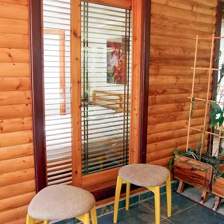 Chimera Pia Aparts Hotell