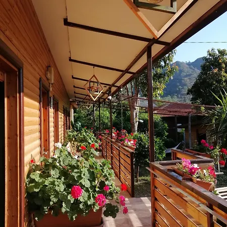 Chimera Pia Aparts Hotel