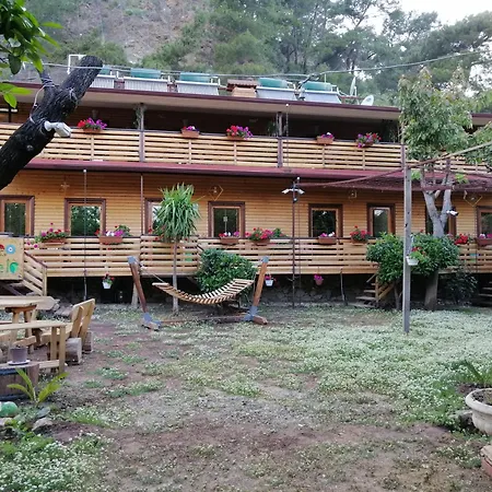 Chimera Pia Aparts Hotel 3*