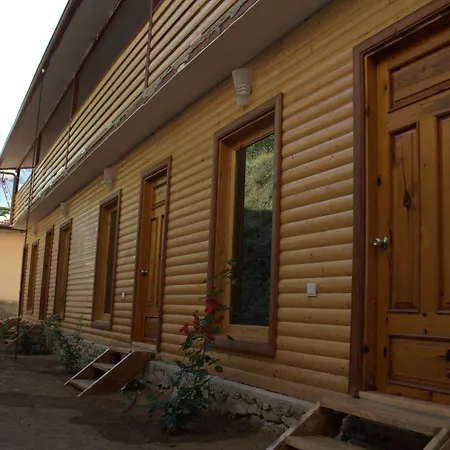 Chimera Pia Aparts 3*